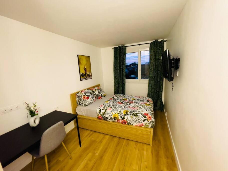 Magnifique Appartement De 4 Chambres 8 Personnes Max A 20 Minutes De Paris Antony Exterior photo